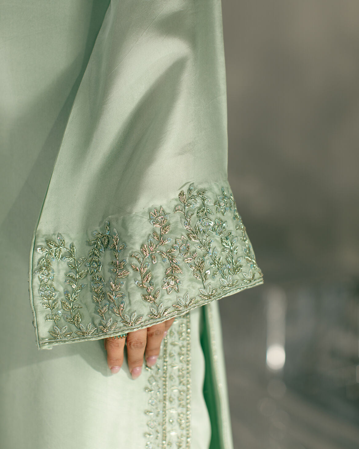 3-Piece Mint Green Tassel Silk Embroidered
