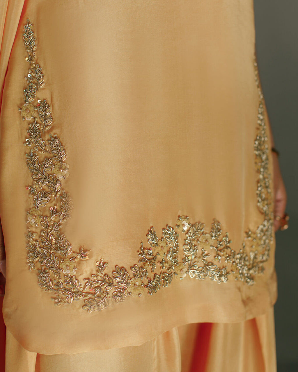 3-Piece Pastel Rust Tassel Silk Embroidered