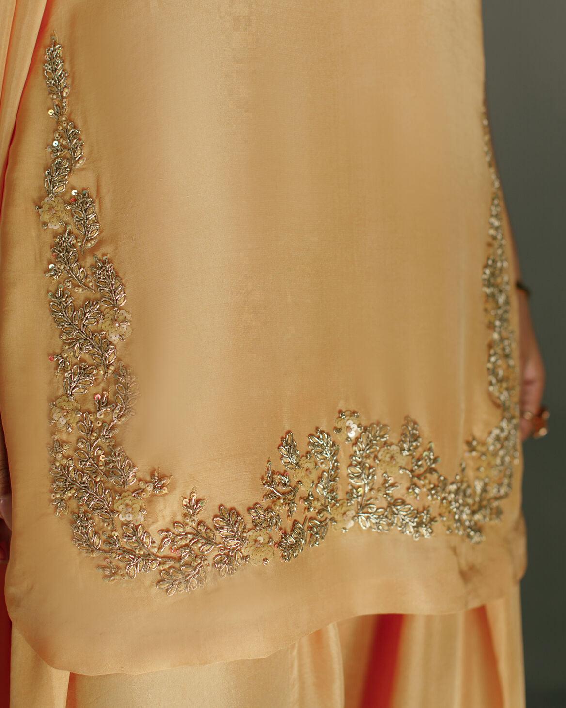 3-Piece Pastel Rust Tassel Silk Embroidered