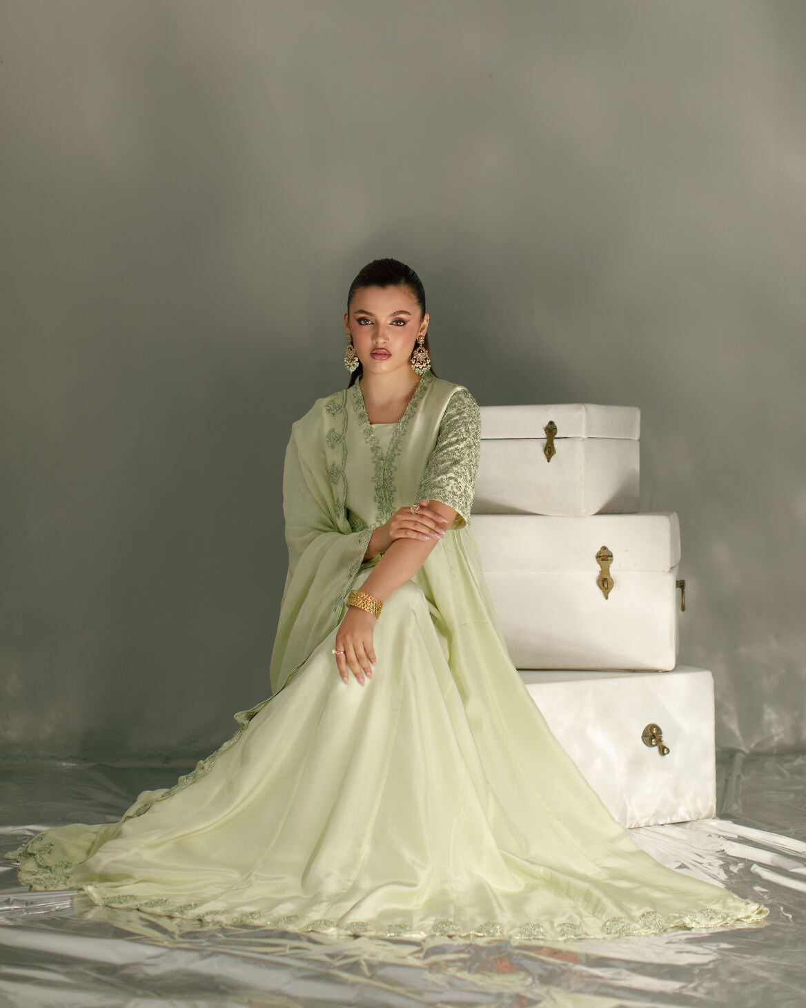 3-Piece Light Mint Tassel Silk Embroidered