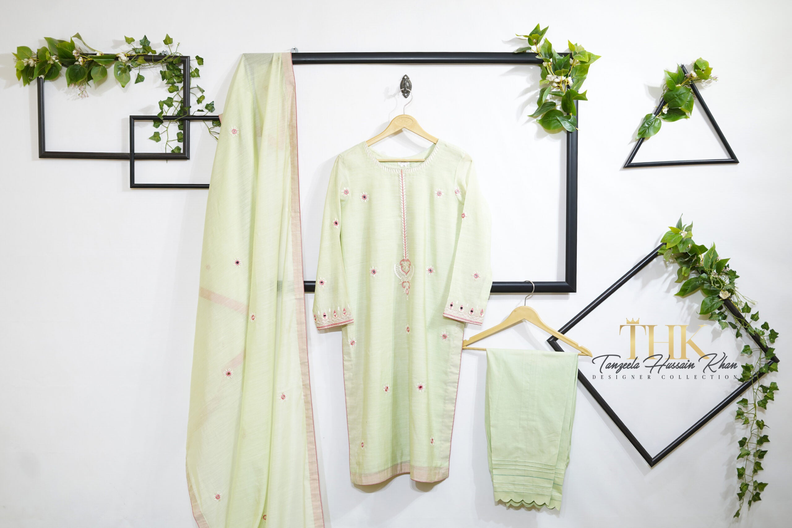 3-Piece Pista Cotton Paper Suit