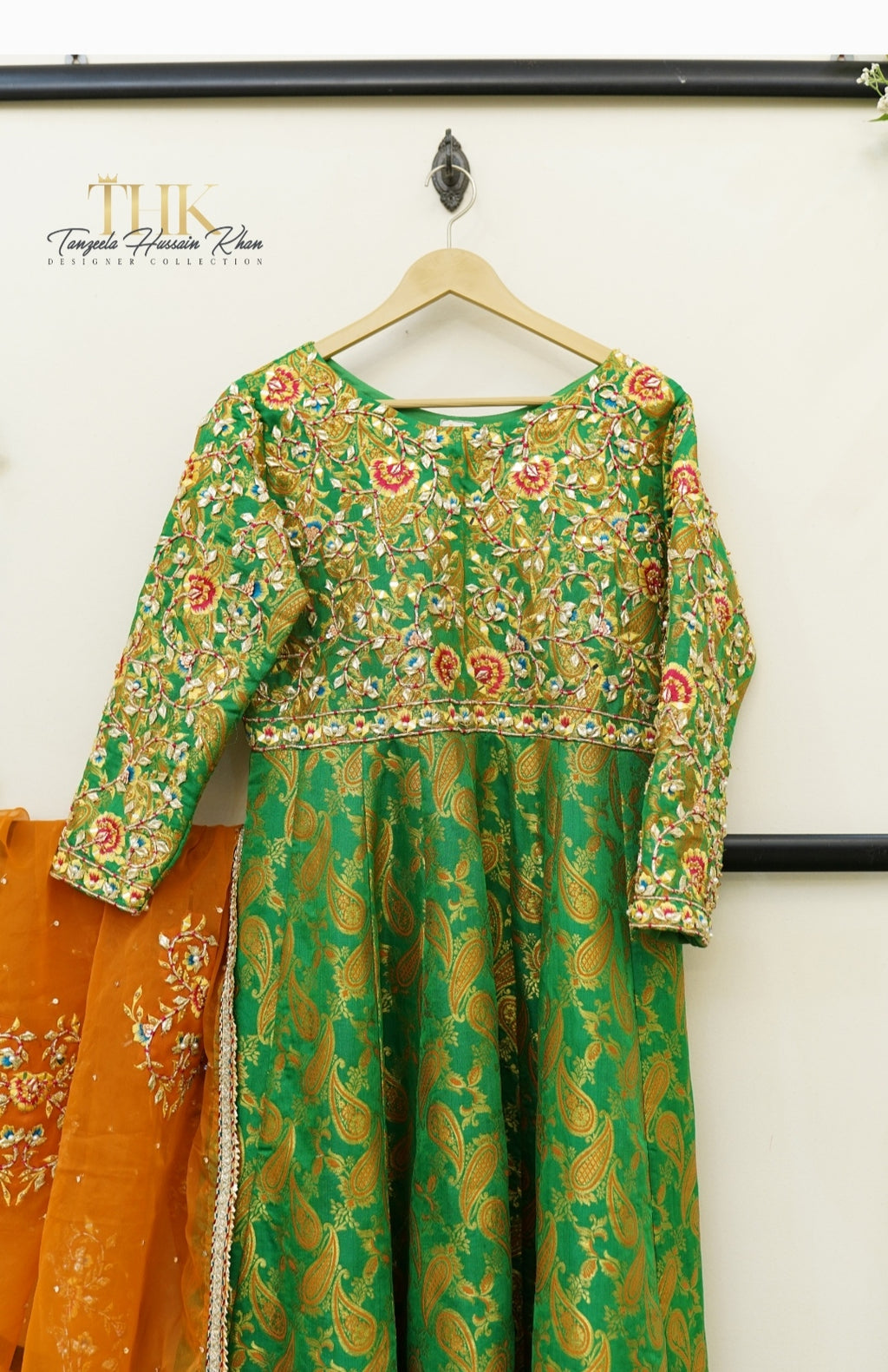 2-Piece Green Jamawar Atlas Embroidered Pishwas