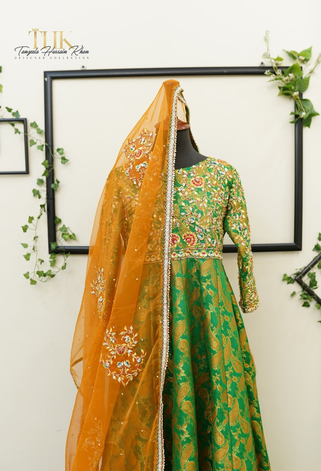 2-Piece Green Jamawar Atlas Embroidered Pishwas