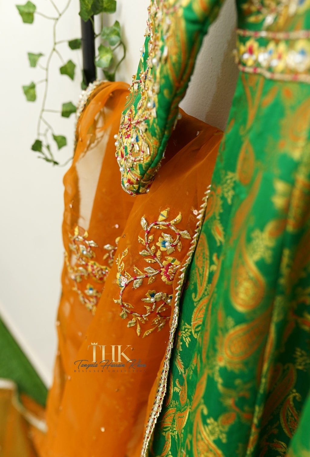 2-Piece Green Jamawar Atlas Embroidered Pishwas