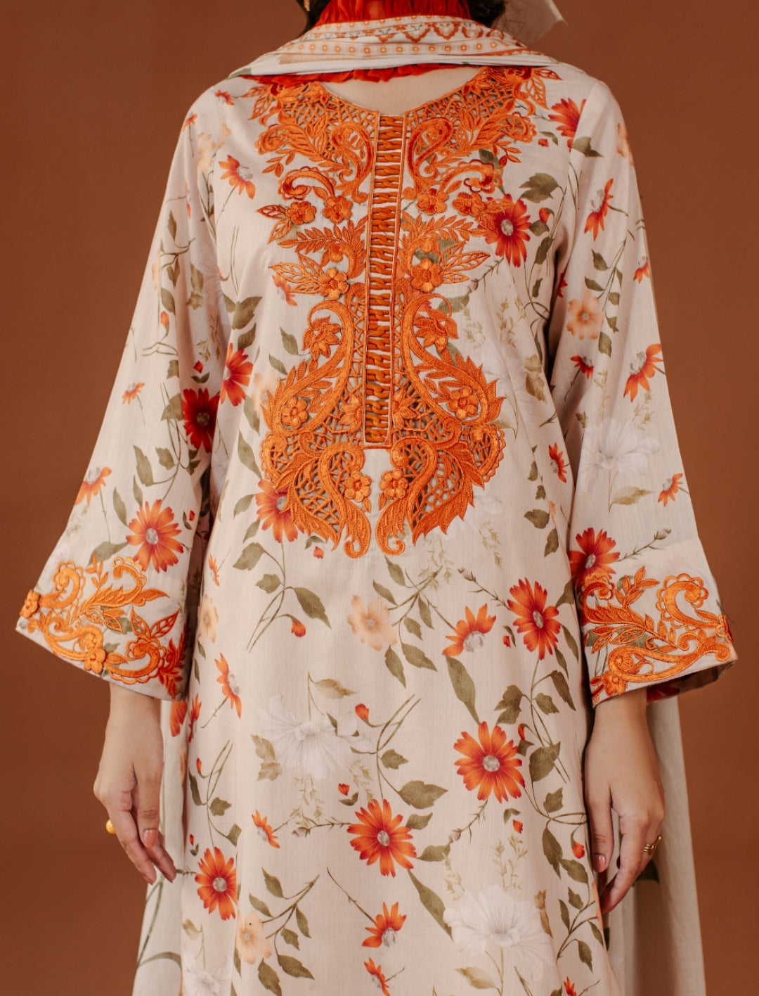 3-Piece Light Biscuit Printed Embroidered