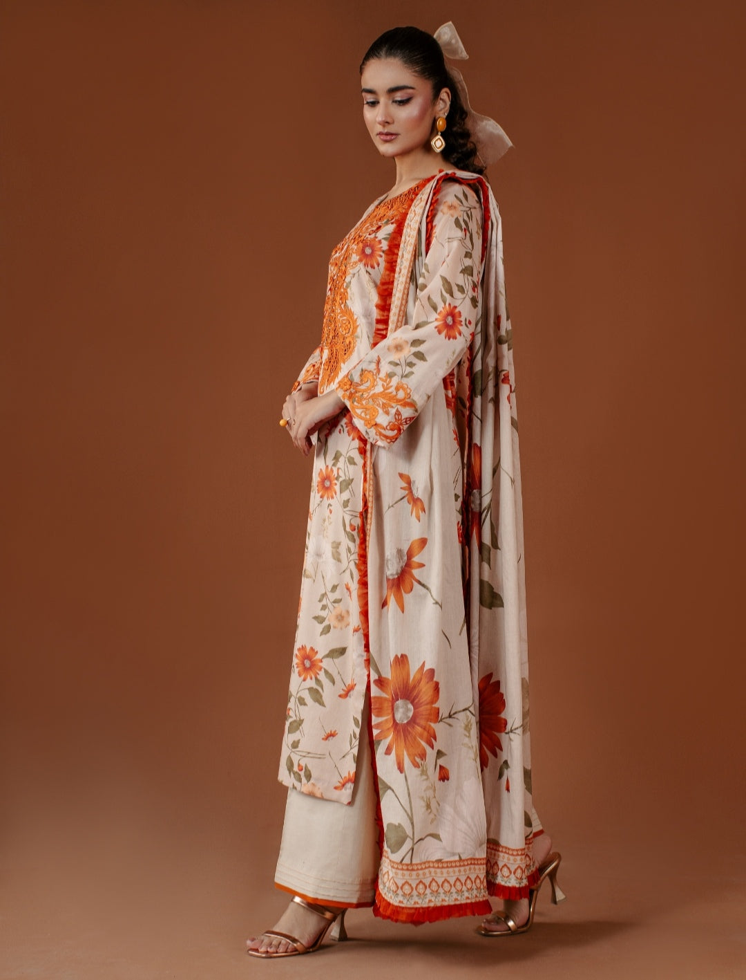 3-Piece Light Biscuit Printed Embroidered