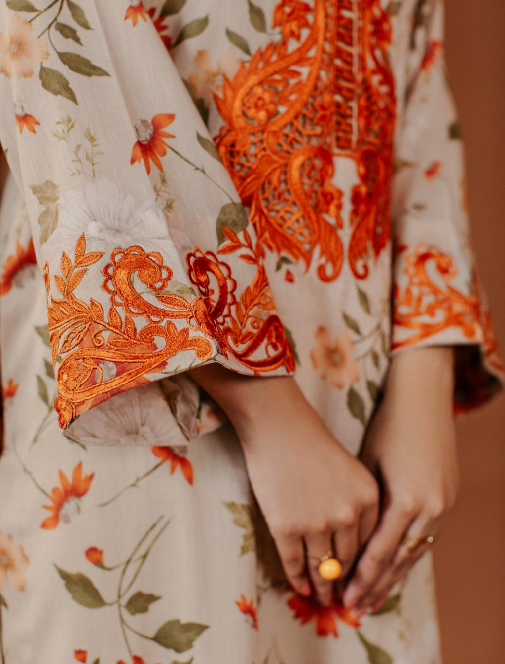 3-Piece Light Biscuit Printed Embroidered