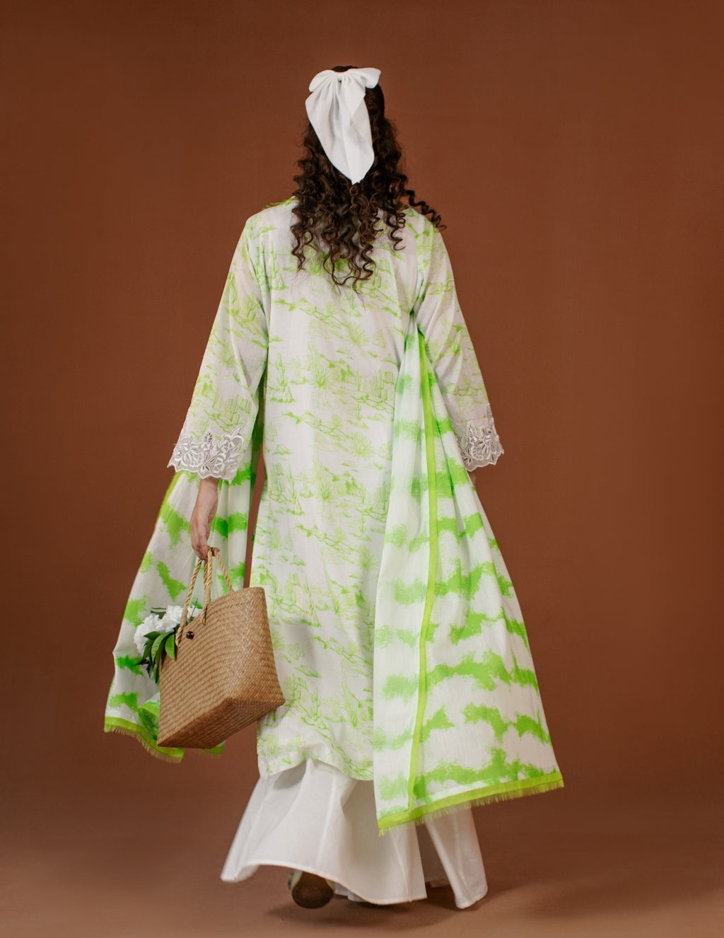 3-Piece Green and White Lawn