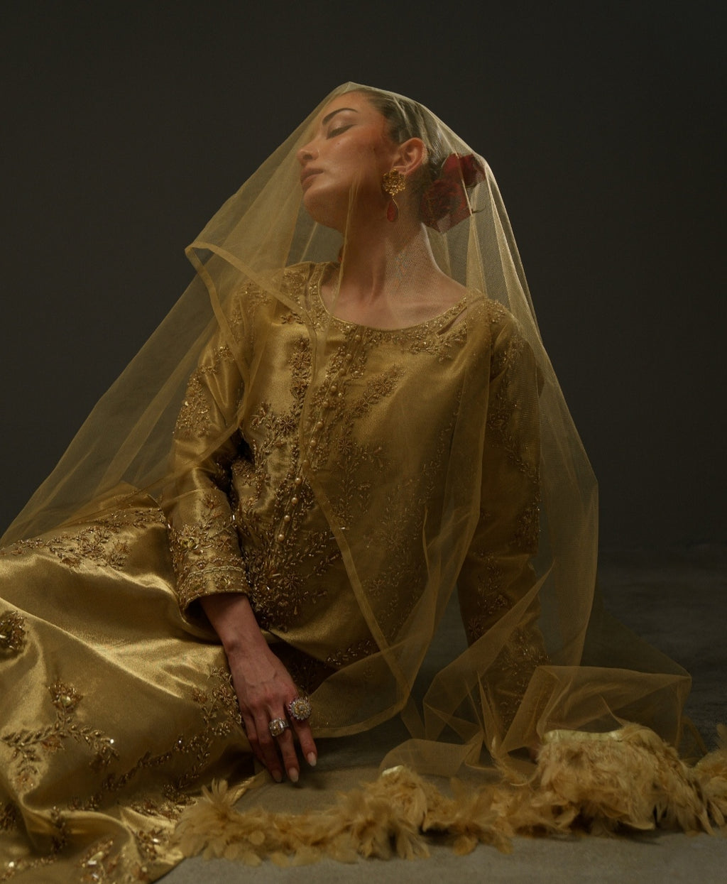 3-Piece Gold Lama Tissue Embroidered
