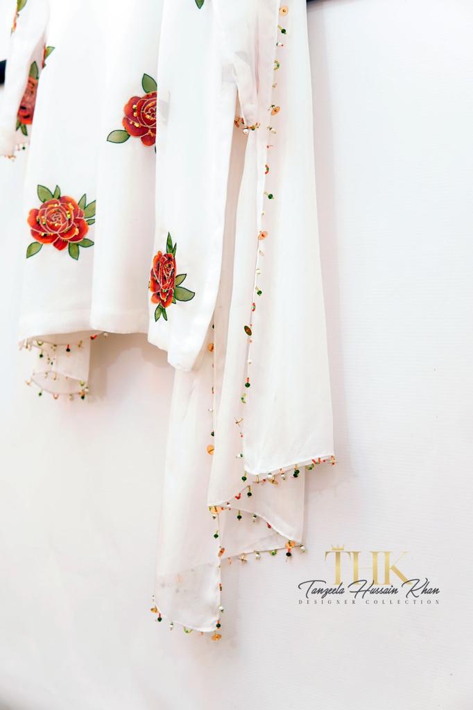 2-Piece White Chiffon Rose Paint Suit TAN0899