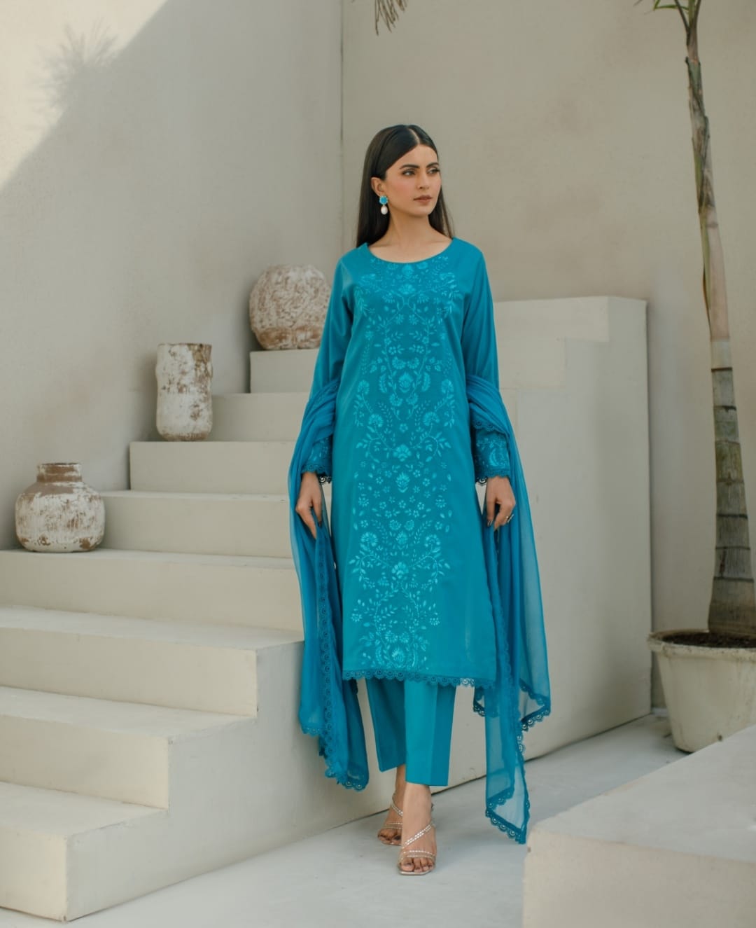 3-Piece Crystal Tale Lawn