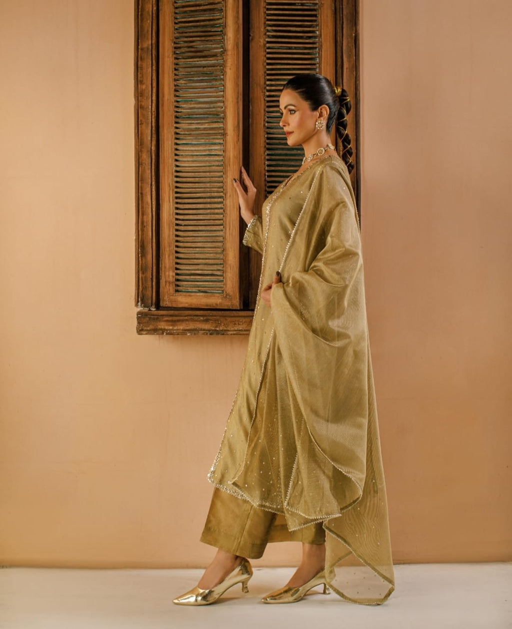 3-Piece Skin Embroidered Cotton Net