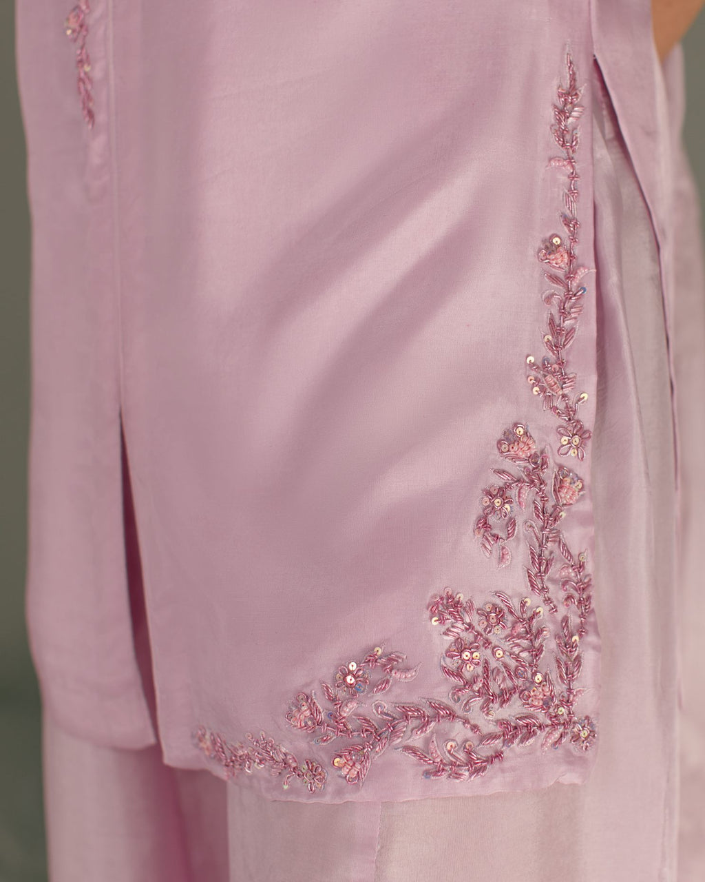 3-Piece Pastel Lilac Tassel Silk Embroidered