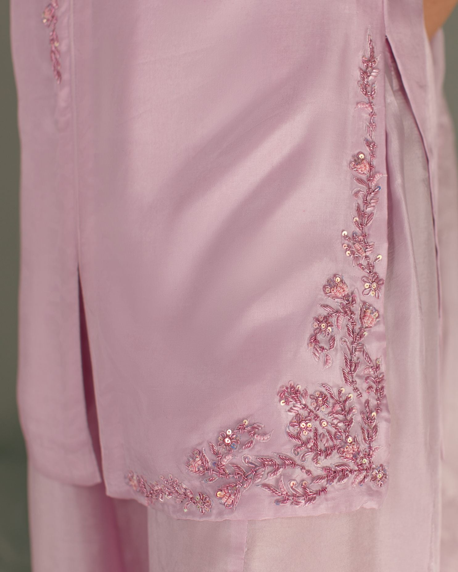 3-Piece Pastel Lilac Tassel Silk Embroidered