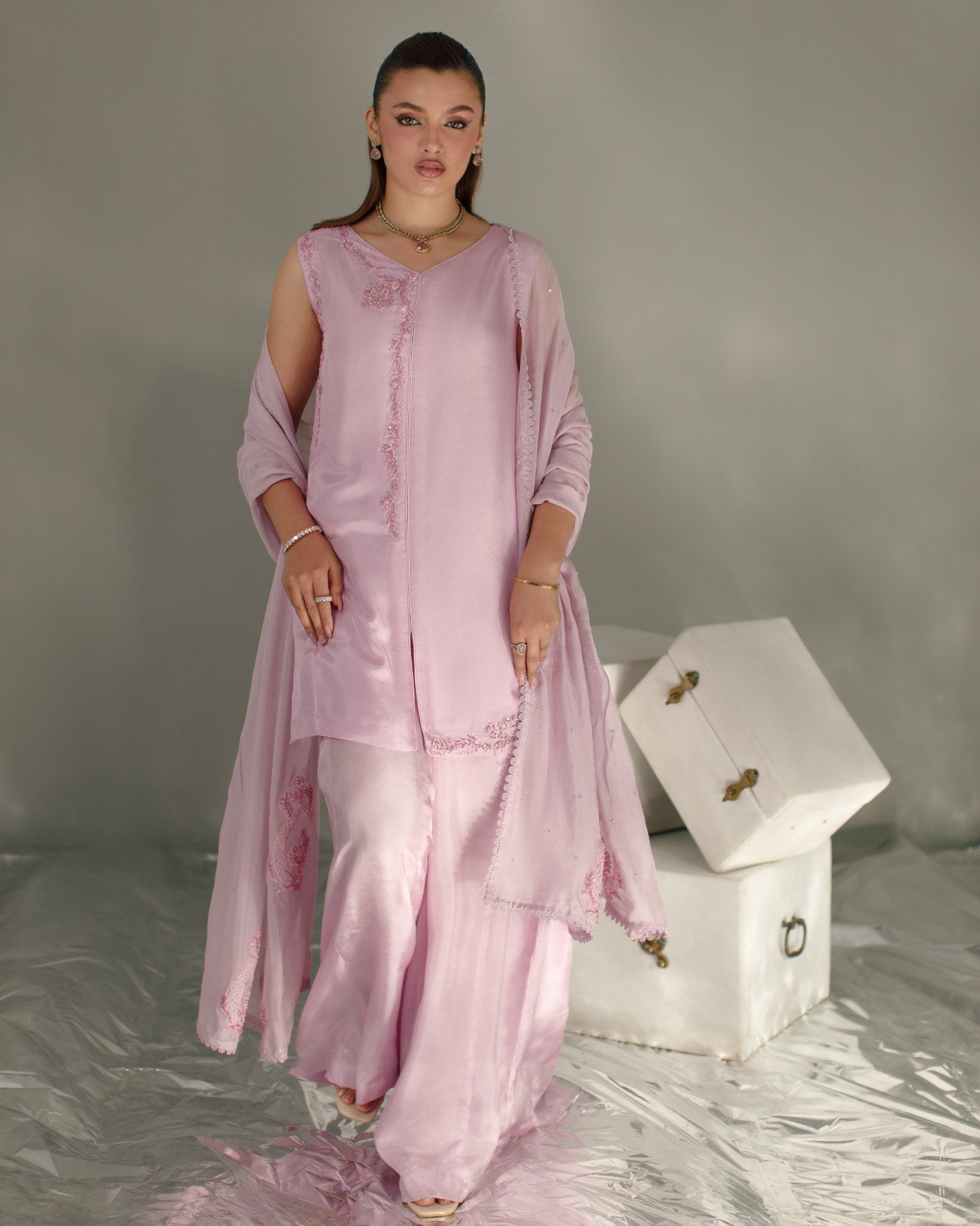 3-Piece Pastel Lilac Tassel Silk Embroidered