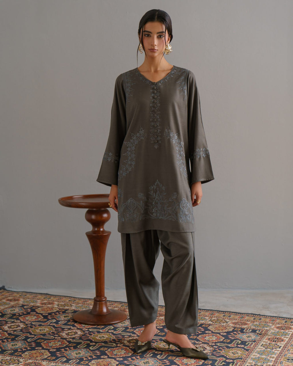 3-Piece Gray Woolina Embroidered