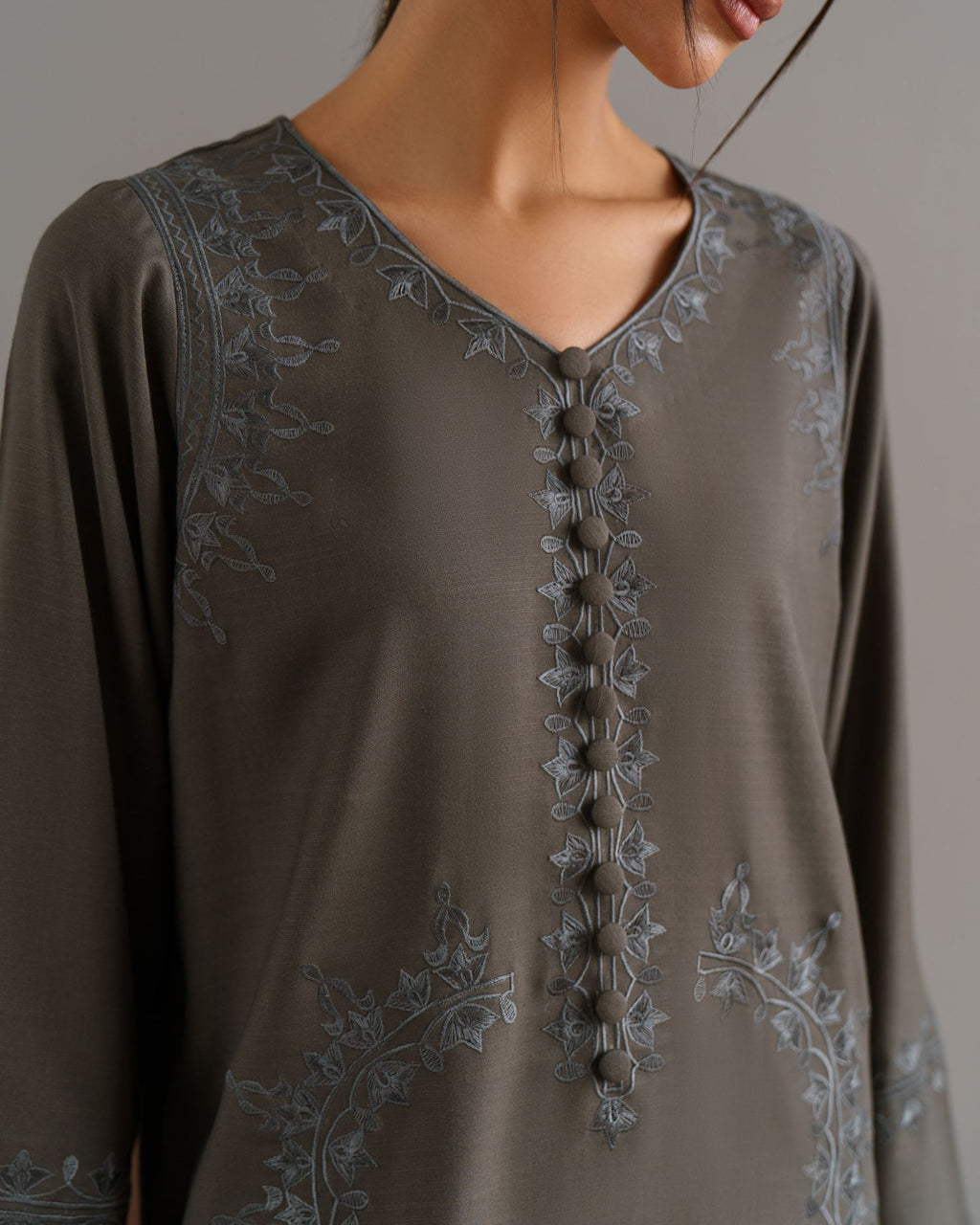 3-Piece Gray Woolina Embroidered