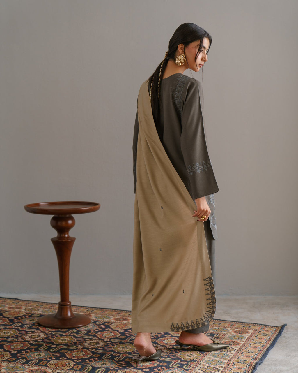 3-Piece Gray Woolina Embroidered