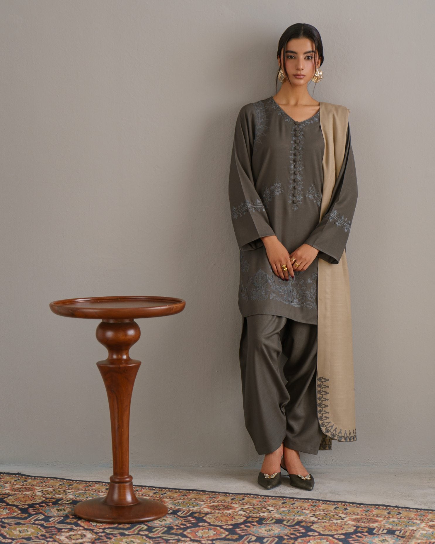 3-Piece Gray Woolina Embroidered