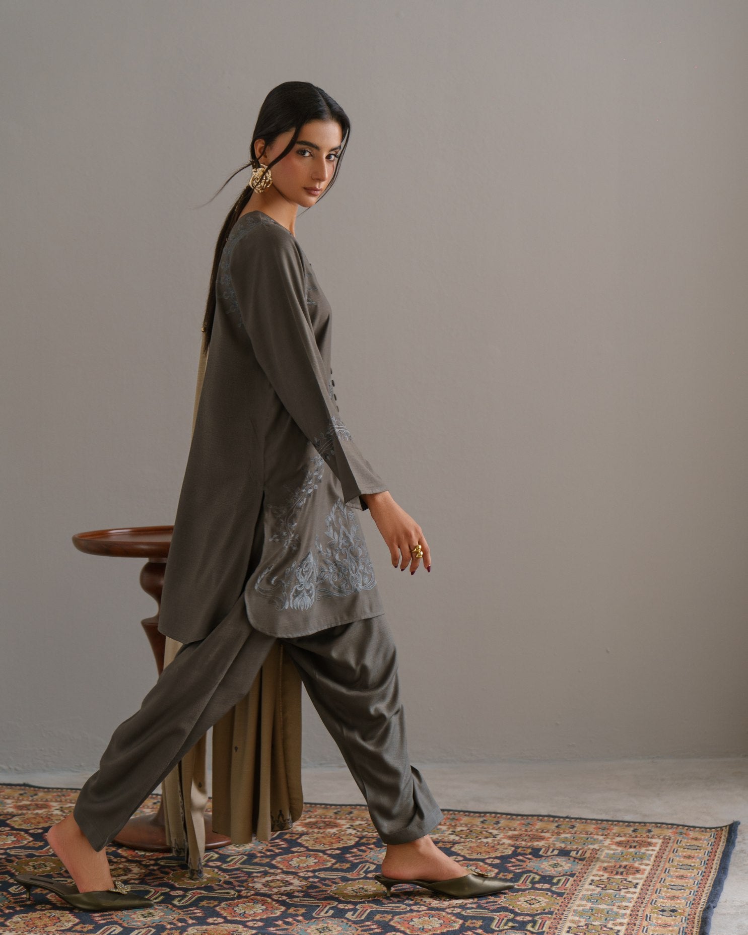 3-Piece Gray Woolina Embroidered