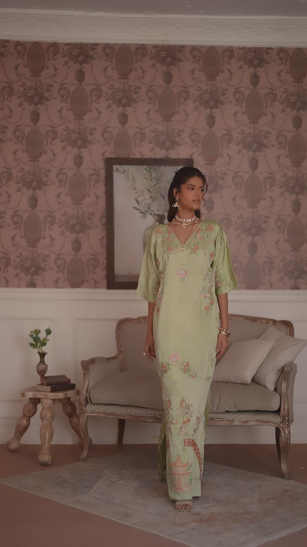 1-Piece Apple Green Kaftan Shisha Silk Embroidered