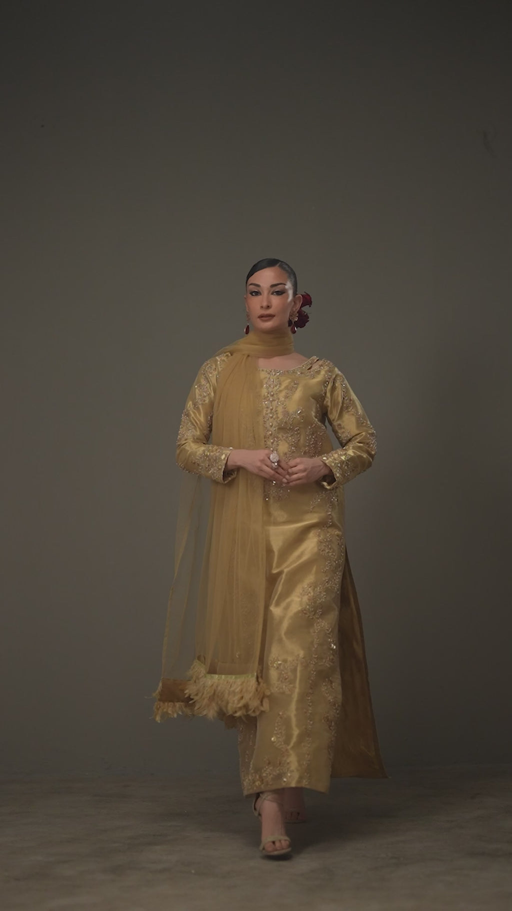 3-Piece Gold Lama Tissue Embroidered